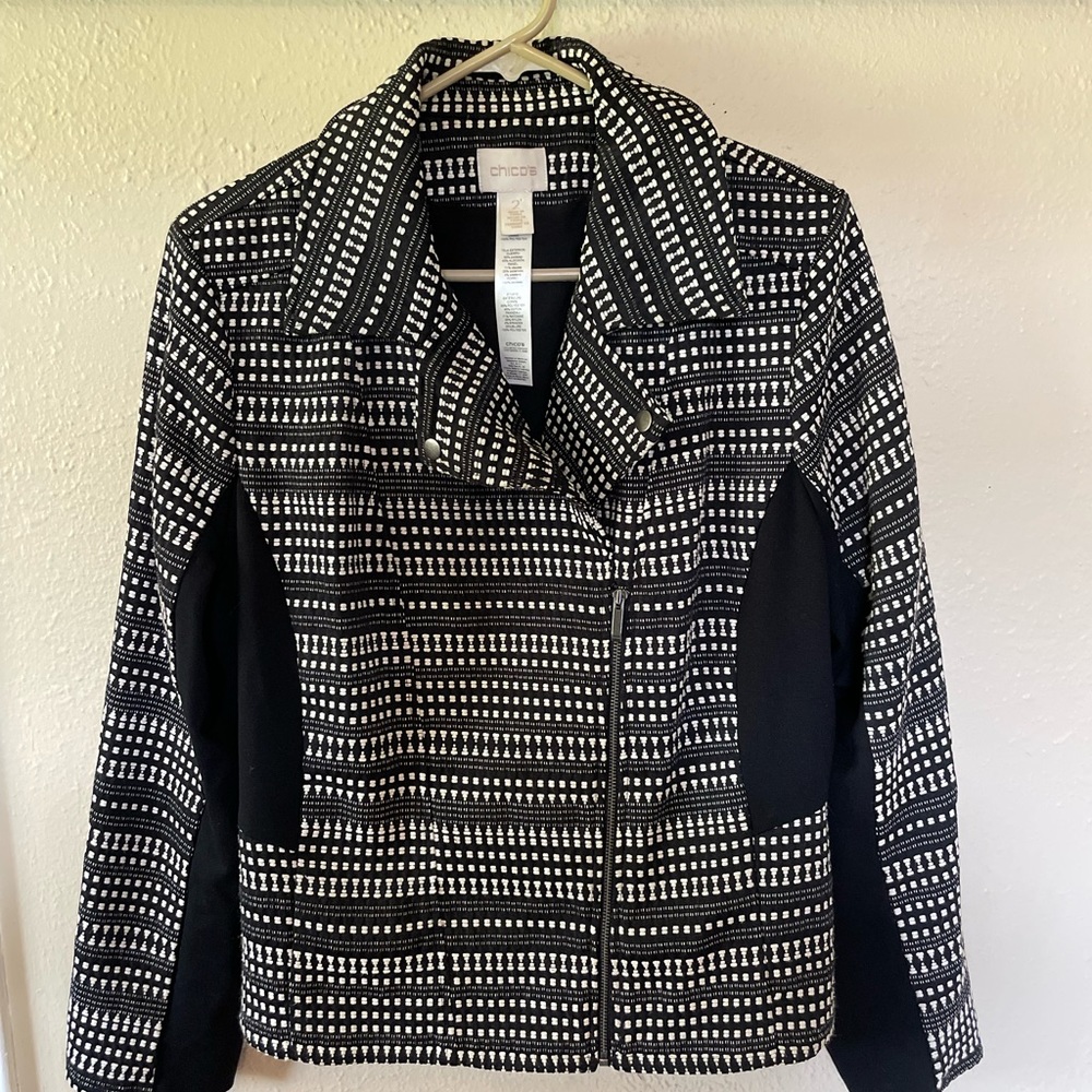 Chicos 2 blazer US large. Moto zip jacket white and black textured stitching